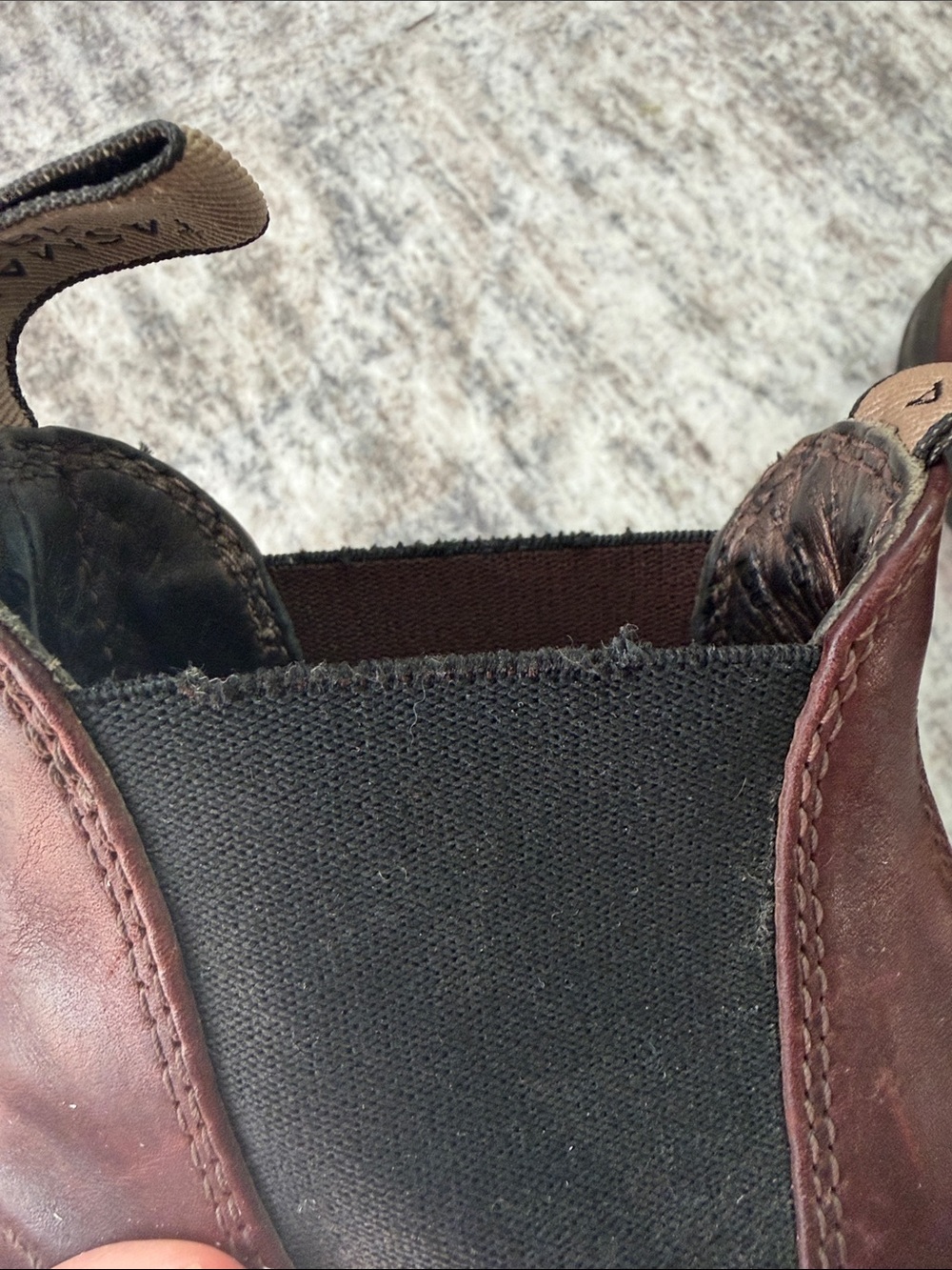 Limited Edition Blundstone 150th Anniversary Chelsea Boots in Auburn Leather 7.5 - Picture 14 of 16